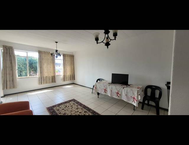 2 BEDROOM TOWNHOUSE FOR SALE IN RACEVIEW